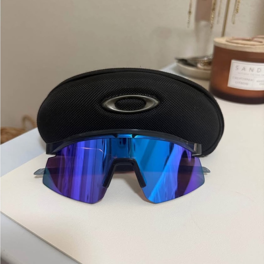 Oakley- Hydra Prizm Violet Lense with Crystal Black Frame